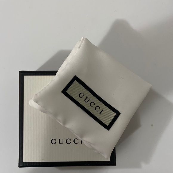 Gorgeous Gucci bracelet, perfect for Christmas! - Picture 3 of 4